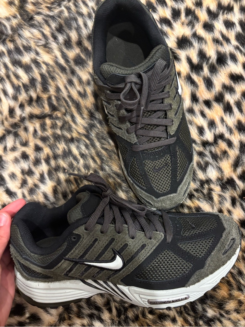 Nike air pegasus woman’s Black & Olive Green Running Sneakers